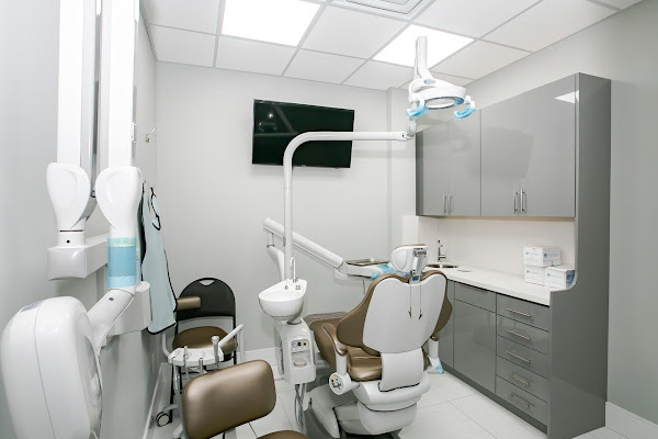 Dentistry on Mississauga Image 4